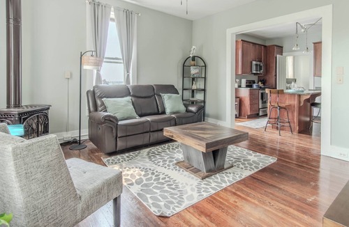 Town of Hounsfield Apartment | Modern Historic Suite + King Bed + Walkable Vibes