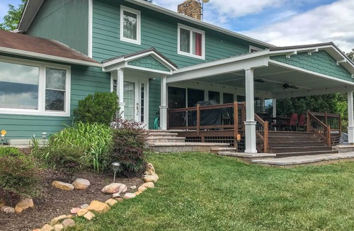 Ingles House | Modern Hiwassee Retreat w/ Mtn Views & Dock Access
