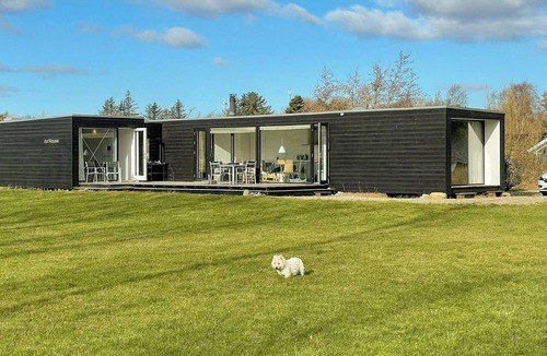 Sillerslev House | Modern holiday home by Limfjord