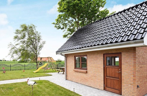 Harpelunde House | Modern Holiday Home in Harpelunde Lolland With Whirlpool