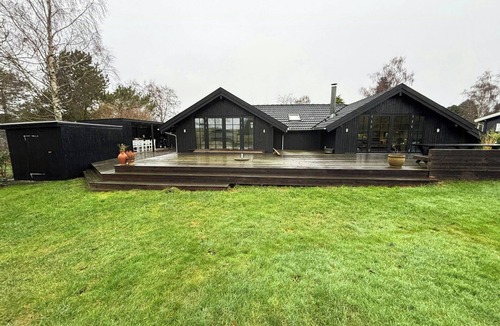 Dronningmolle House | Modern holiday home with views in Dronningmølle