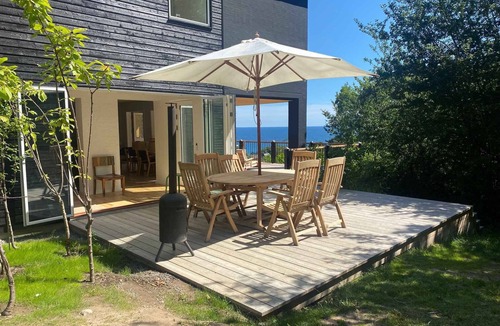 Sandkaas Villa | Modern holiday home with exceptional sea views