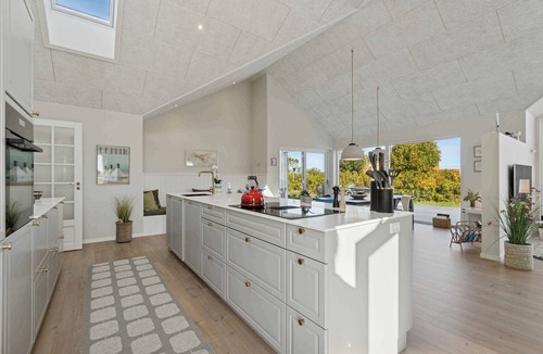Svaneke House | Modern holiday home with sea view for 8