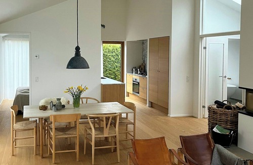 Holbaek House | Modern holiday home with a view of Ise Fjord