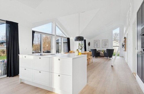 Bisserup House | Modern holiday home with annex and 10 beds