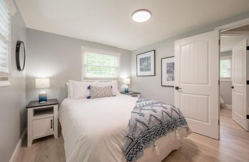 Blacksburg Villa | Modern Home 2 Miles to Virginia Tech