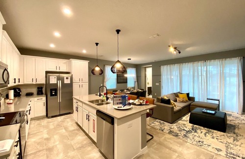 Historic Downtown Kissimmee House | Modern Home at Solara Resort