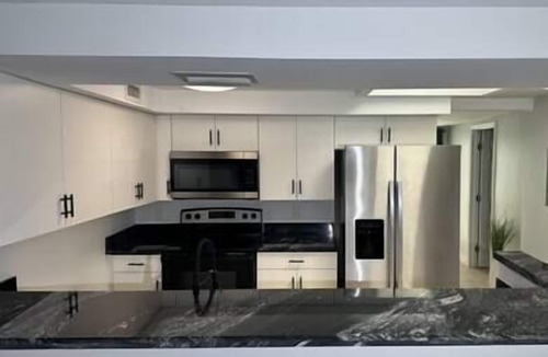 Fort Lauderdale House | Modern home close to Casino (#1)