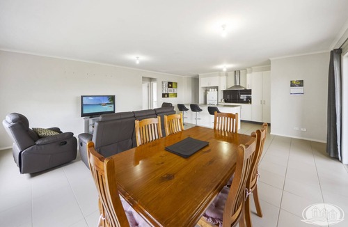 Portland North House | Modern home close to CBD