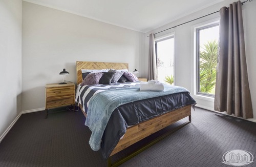 Portland North House | Modern home close to CBD