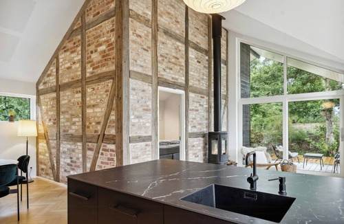 Elsegarde Strand House | Modern home close to Hjelm Deep