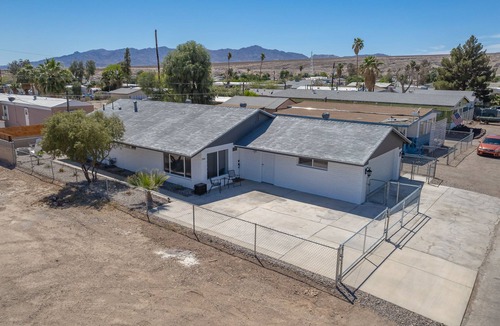 Bullhead City House | Modern Home close to river