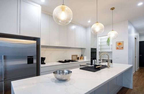 Preston House | Modern Home - gr8 4 groups