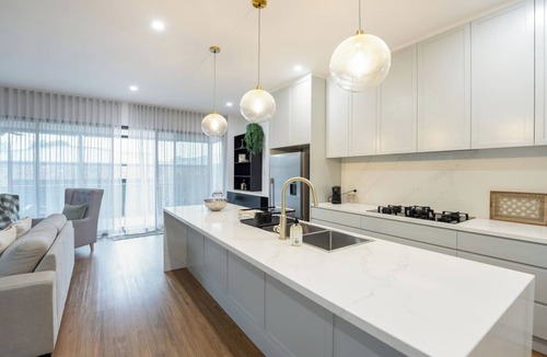 Preston House | Modern Home - gr8 4 groups