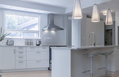 Tuxedo House | Modern Home In Central River Heights