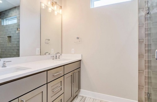 MLK House | Modern home in East Austin - 8 minutes to downtown