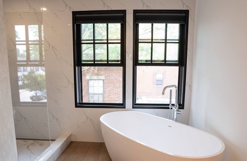 East Cambridge House | Modern Home in Kendall/MIT near T, close to Boston & Harvard