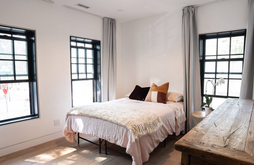 East Cambridge House | Modern Home in Kendall/MIT near T, close to Boston & Harvard