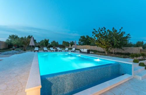 Pristeg House | Modern Home in Quiet Pristeg