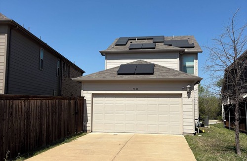 Rowlett House | Modern home & neighborhood that is family-oriented. Pool and park provided!