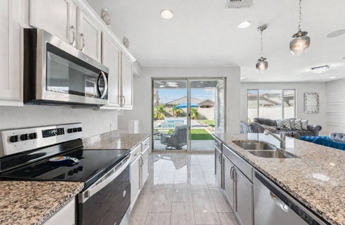 Glendale House | Modern home - Pool - State Farm - Westgate - Camelback Ranch Spring Training