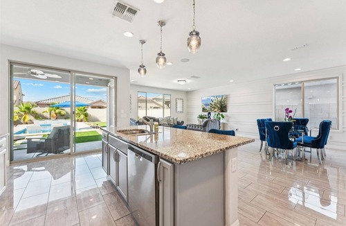 Glendale House | Modern home - Pool - State Farm - Westgate - Camelback Ranch Spring Training