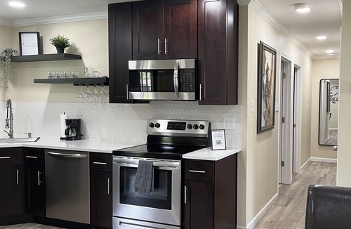 Great Northwest House | Modern Home w/Free WiFi near Seaworld! Small Dog Friendly