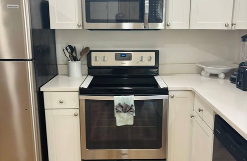 Ladson House | Modern Home w/Theater, BBQ & Private Yard