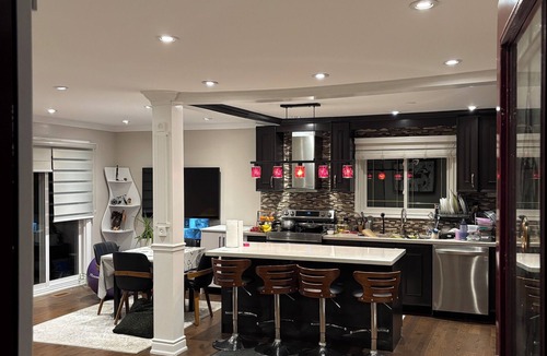 Golfdale Gardens House | Modern home with 3BR near Scarborough Golf Club