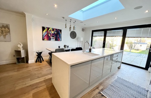 Whitefoot House | Modern home with parking + large garden