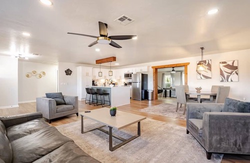 Central Oklahoma City House | Modern home with game room - Oklahoma City Oasis! 15 mins from the airport