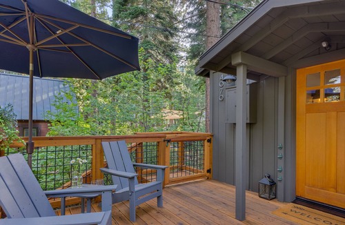 Tahoe Pines House | Modern Homewood Cabin