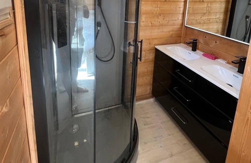 Saint-Alexandre Ski Chalet | Modern hood house with swimming pool, spa and pool house private in Provence