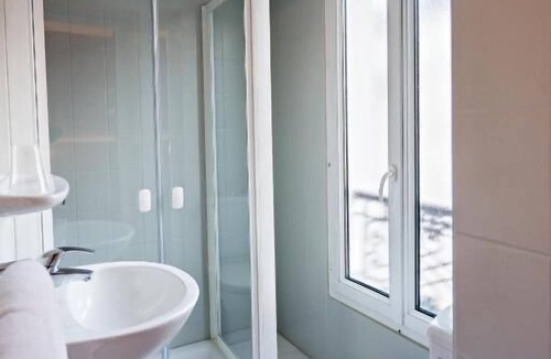 11th Arrondissement Hotel | Modern Hotel