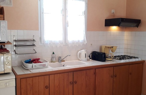 LʼAiguillon-sur-Mer House | Modern House in L'Aiguillon sur Mer with Garden and Pets Allowed