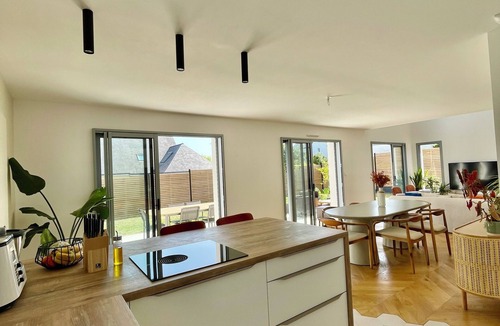 Sene House | Modern house, 200m from the beach 🌊