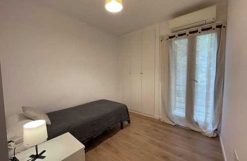 Paterna House | MODERN HOUSE, GARDEN AND POOL, IDEAL FOR FAMILIES
