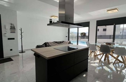 El Mas Bosca House | Modern house Mas Bosca, with swimming pool and garden AV 67