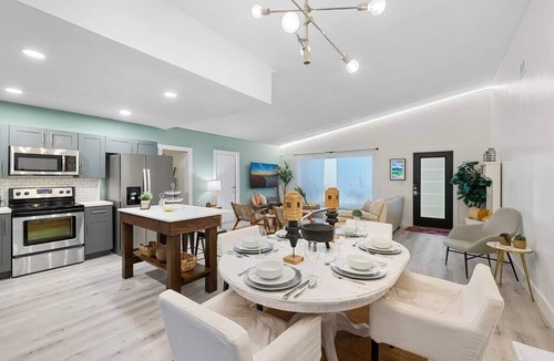 South Corals House | Modern House w/htd pool. Near the beach! BOTE.life