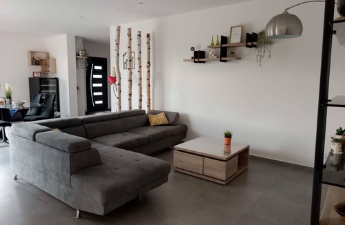 Berre-des-Alpes House | Modern house with exceptional view