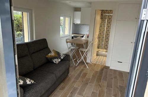 Le Pecq Apartment | Modern house with fantastic view