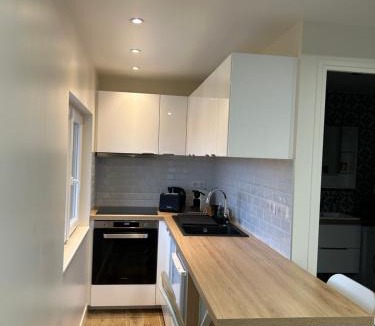 Le Pecq Apartment | Modern house with fantastic view