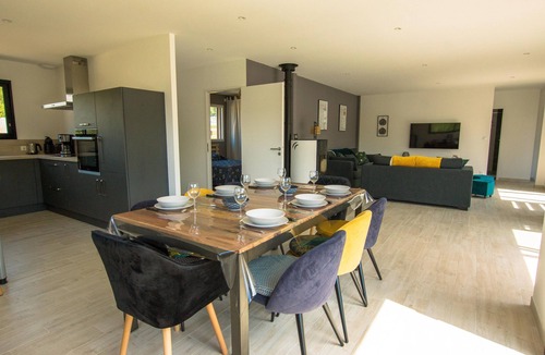 Morgat House | Modern house with great facilities and a large jacuzzi