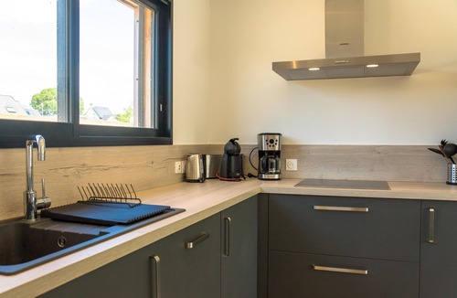 Morgat House | Modern house with great facilities and a large jacuzzi