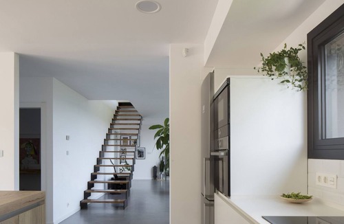 Mungia House | Modern house with pool and forest views.