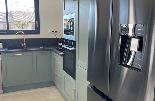 Creysse House | Modern house with pool