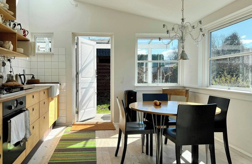 Faarevejle House | Modern house with sea view in Kårup