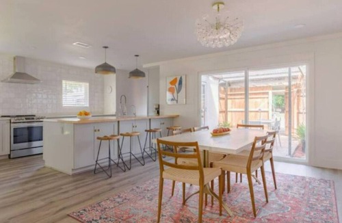 Spring Branch West House | ✨Modern Houston Hideaway✨Fast Wi-Fi, Ideal for Work & Relaxation in Memorial