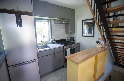 Esopus Cottage | Modern Hudson Cottage