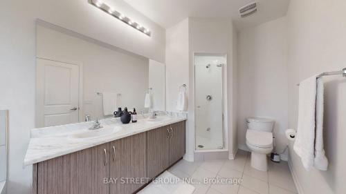 Gormley House | Modern in Richmond Hill